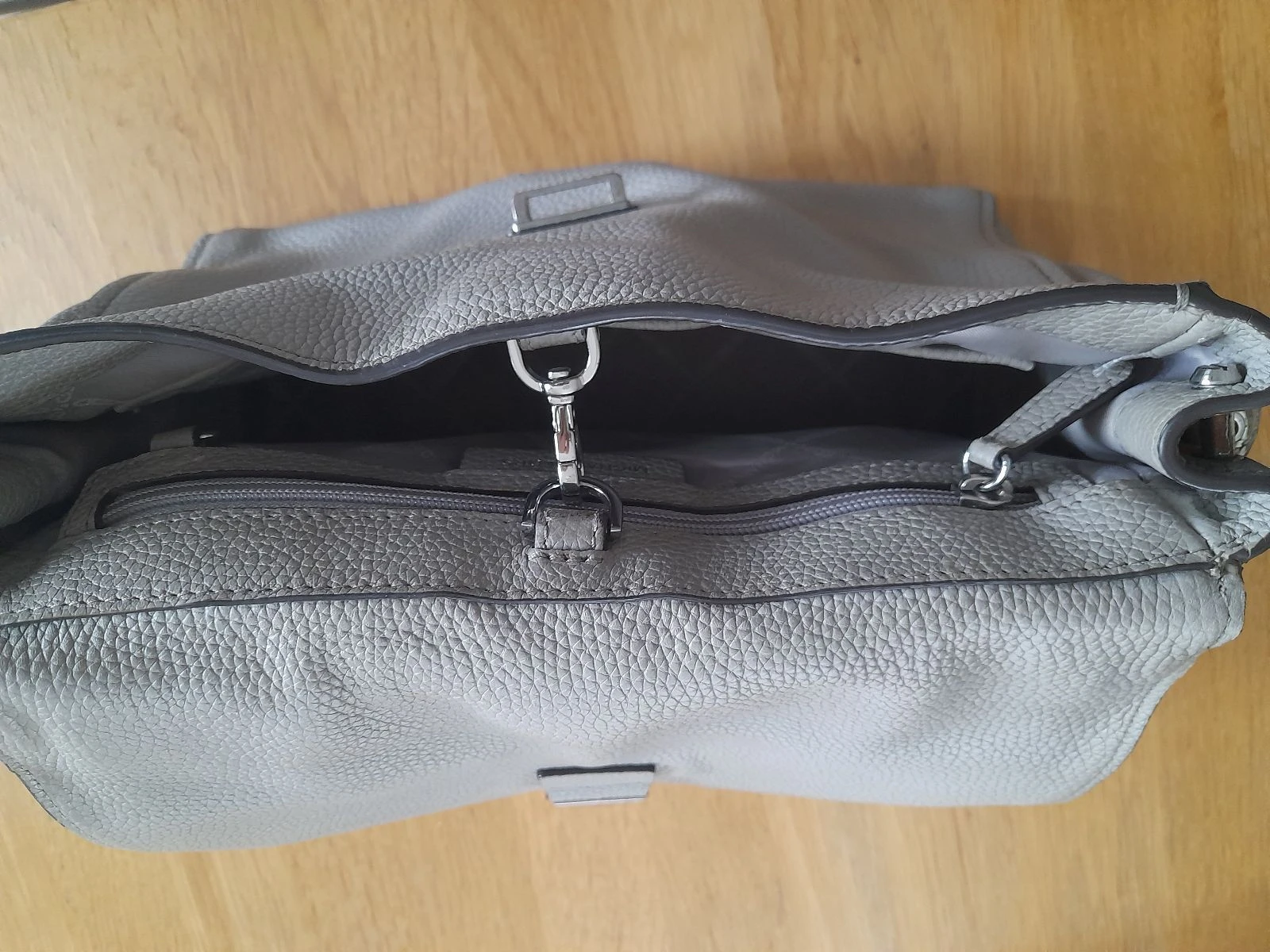 Bolso Michael Kors Bristol en Piel Gris 🩶 – photo 6